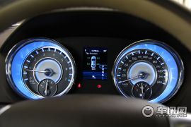 克莱斯勒-克莱斯勒300C- 3.6 豪华版