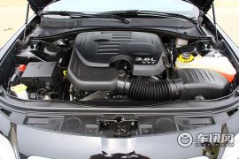 克莱斯勒-克莱斯勒300C- 3.6 豪华版