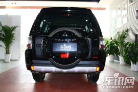 三菱-帕杰罗(进口)-3.0L 豪华版