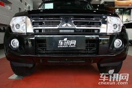 三菱-帕杰罗(进口)-3.0L 豪华版