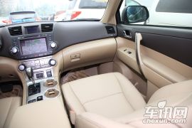 广汽丰田-汉兰达-2.7L 两驱精英版 7座