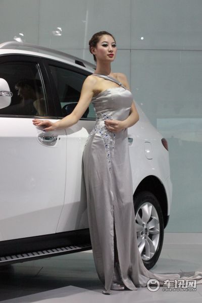 东风裕隆2号车模