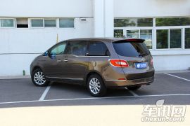 通用别克-别克GL8-3.0L XT豪华商务旗舰版