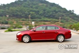 上海汽车-荣威950-2.4L 豪华行政版