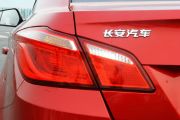 长安汽车-长安逸动EADO-1.6L MT 尊贵型