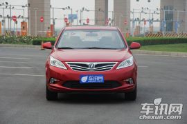 长安汽车-长安逸动EADO-1.6L MT 尊贵型