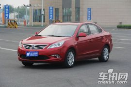 长安汽车-长安逸动EADO-1.6L MT 尊贵型