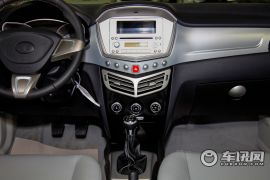 一汽欧朗-欧朗-1.5L 手动基本型