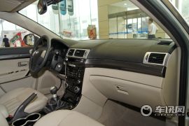 一汽奔腾-奔腾B70-1.8MT 豪华型