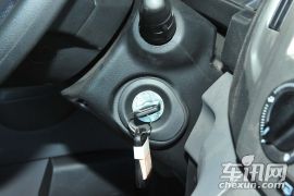 郑州日产-NV200-1.6 尊贵型 223座