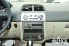 众泰汽车-众泰5008-1.3 MT舒适型