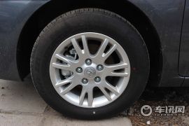 众泰汽车-众泰Z300-1.5 尊贵型