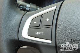 众泰汽车-众泰Z300-1.5 尊贵型