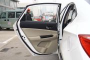 长安汽车-长安逸动EADO-1.6L AT 尊贵型