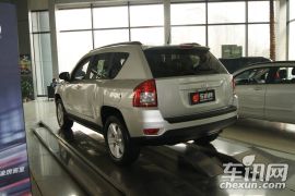 吉普-指南者-2.0 运动版