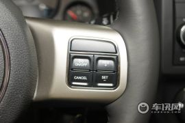 吉普-指南者-2.0 运动版