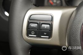 吉普-指南者-2.0 运动版