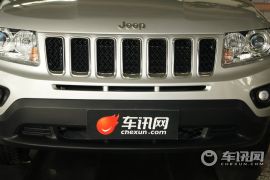 吉普-指南者-2.0 运动版