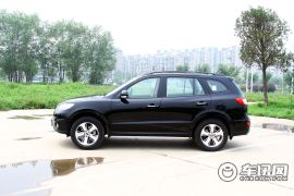 现代-新胜达（进口）-2.4 至尊版 七座四驱