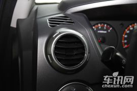 双龙汽车-爱腾-2.3 两驱精英汽油版