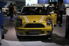 力帆汽车-力帆320