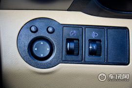 奇瑞汽车-瑞虎-精英版1.6DVVT CVT豪华型