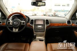 吉普-大切诺基-3.6 旗舰导航版