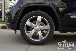 吉普-大切诺基-3.6 旗舰导航版