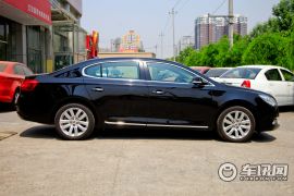 上海汽车-荣威950-2.4L 豪华行政版