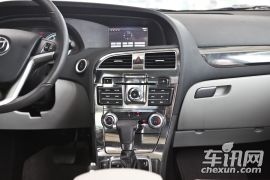 华晨中华-中华H530-1.6 AT豪华型