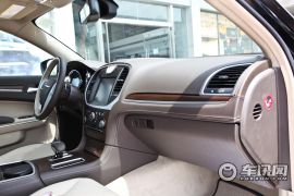 克莱斯勒-克莱斯勒300C-3.6 豪华版