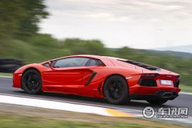 兰博基尼2013款 Aventador LP700-4