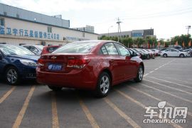 通用雪佛兰-科鲁兹-1.6 SL天地版 AT