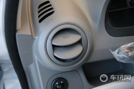 通用雪佛兰-赛欧-两厢 1.2L 手动理想版