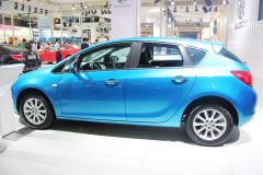 通用别克-英朗XT