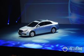 一汽奔腾-奔腾B90