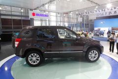 铃木-超级维特拉