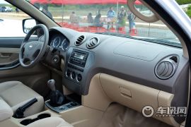 江铃汽车-域虎-2.4T两驱柴油手动(LX)