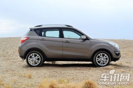 长安汽车-长安CS35-1.6MT豪华型