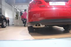 上海汽车-荣威550爱国者