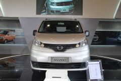 郑州日产-NV200