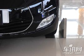 现代-Veloster飞思-1.6L 自动尊享版