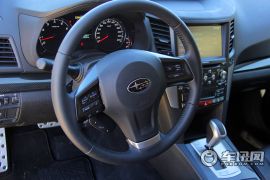 斯巴鲁-傲虎-2.5i 运动导航版