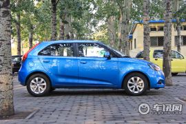 上海汽车-MG3-1.5L 自动精英版