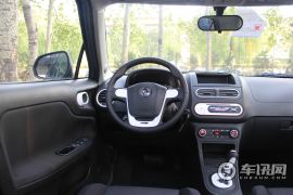 上海汽车-MG3-1.5L 自动精英版