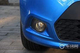 上海汽车-MG3-1.5L 自动精英版