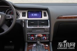 奥迪-奥迪Q7-3.0 TFSI 舒适型(245kW)