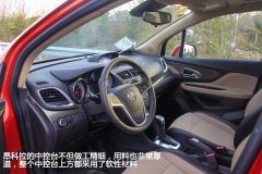 别克昂克拉储物空间用车体验 储物格够用