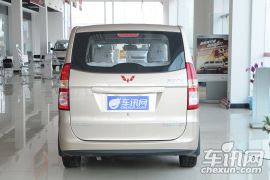 上汽通用五菱-五菱宏光-1.4L 标准型  ￥5.48