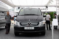 福建奔驰-唯雅诺